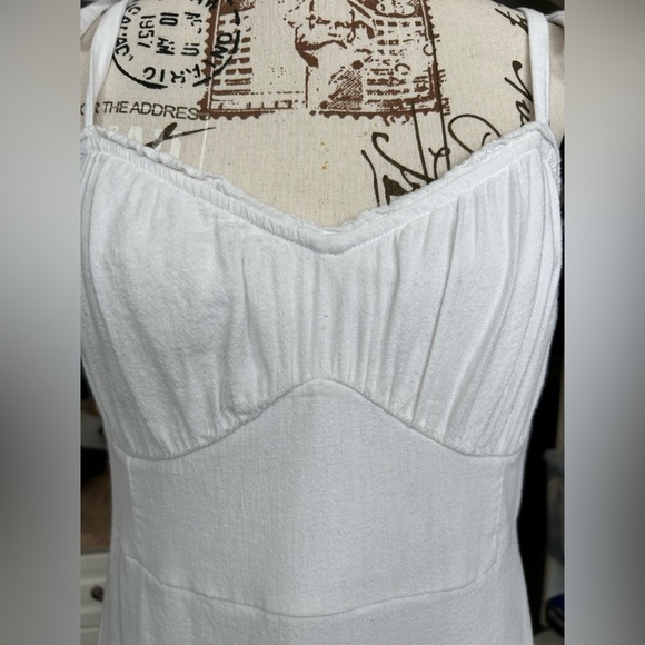 Hollister White Mini Ruffled Linen Blend Sundress size Large - Picture 2 of 9